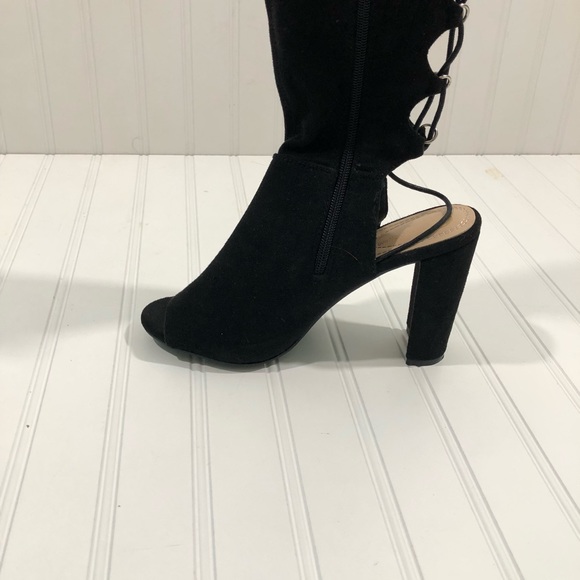 New Elegant Collection Black Boots - Picture 6 of 11